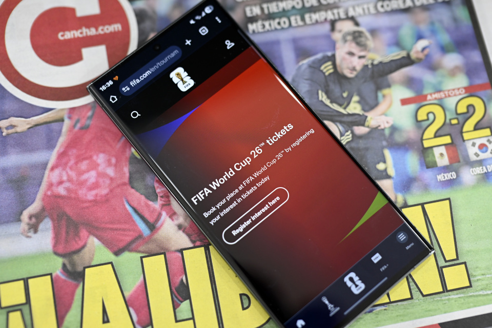 om, om, 新华社记者 om, om, 新华社记者