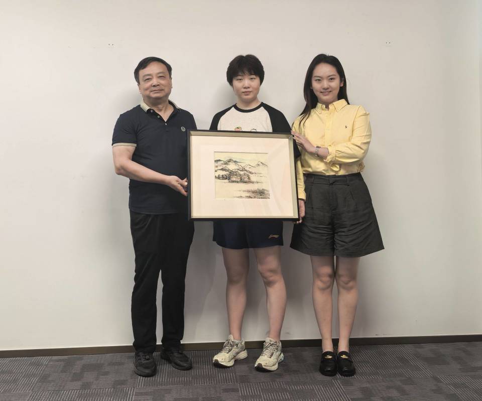 ByLLn, NqIpw, 写毛笔字